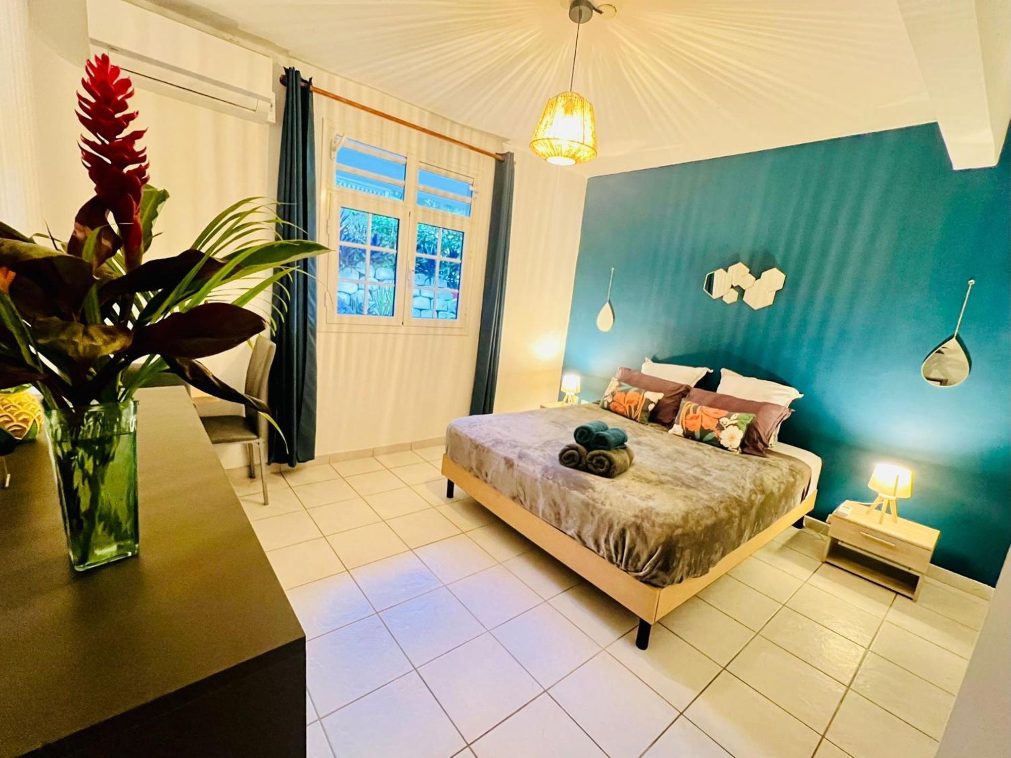Villa Iguana, Duplex Paisible, Vue Magnifique Mer Et Rocher Du Diamant, Piscine Sainte-Luce Exterior foto